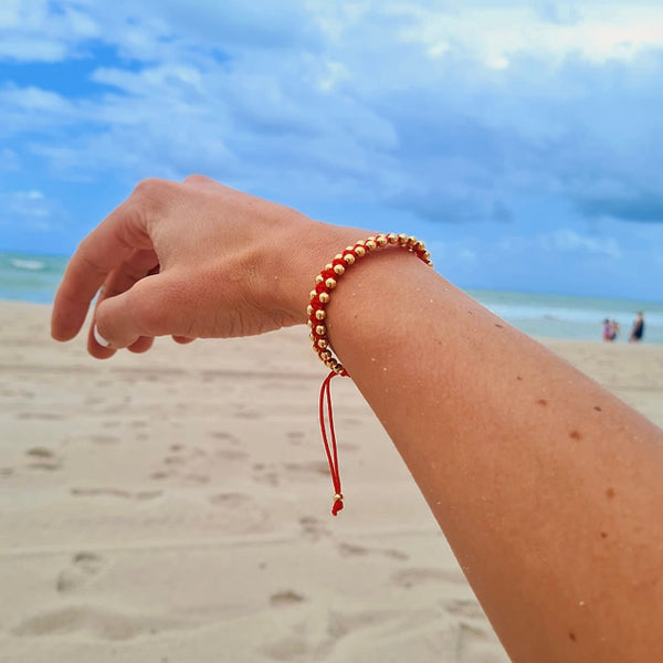 Pulsera macramé Goldfilled Roja